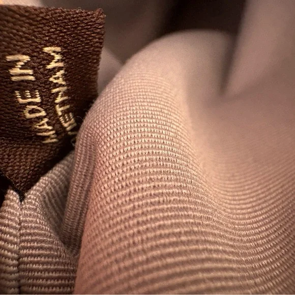 Coach Signature Swingback Crossbody Bag - Picture 11 of 11